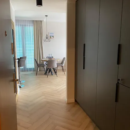 Apartment - Par La 6b